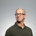 Comment bien choisir sa première paire de lunettes de vue ?