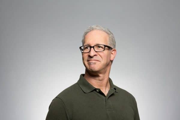Comment bien choisir sa première paire de lunettes de vue ?