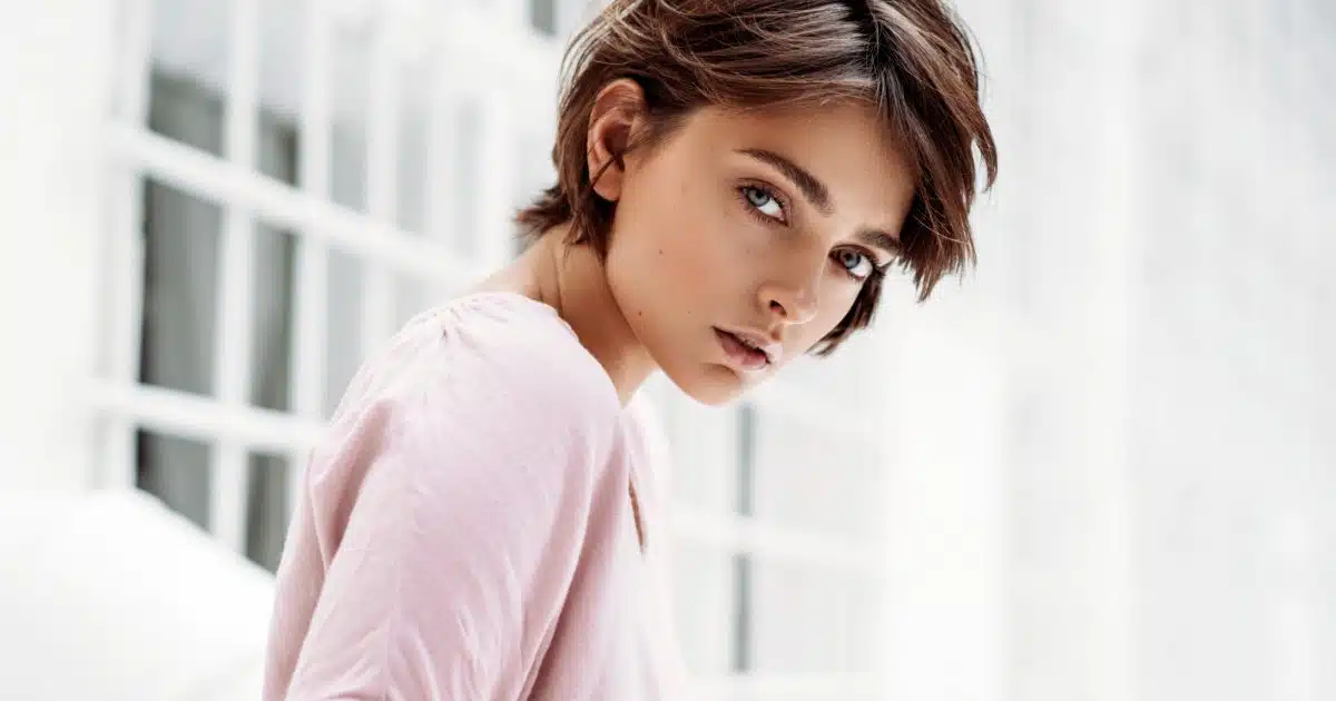 Les différentes textures et styles de cheveux courts pour les femmes